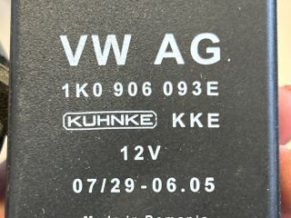 bontott VW GOLF V Üzemanyag Befecskendező Vezérlő