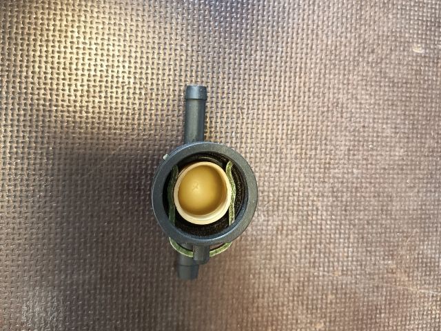 bontott VW GOLF V Üzemanyag Hőmérséklet Jeladó