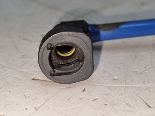 bontott VW GOLF V Üzemanyagcső