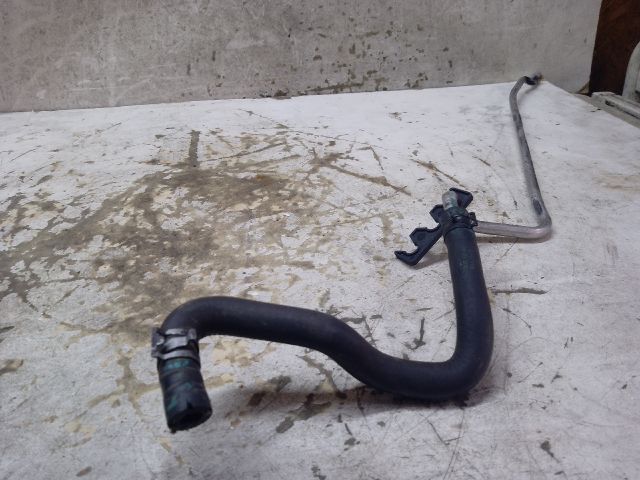 bontott VW GOLF V Üzemanyagcső