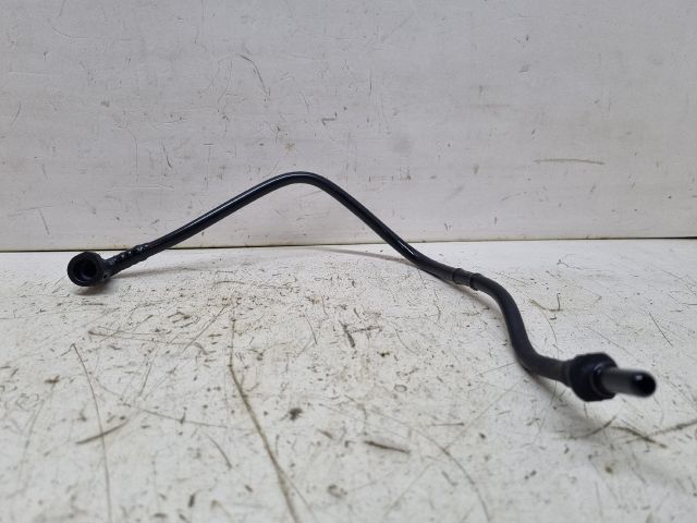 bontott VW GOLF V Üzemanyagcső