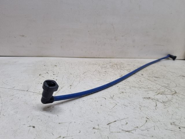 bontott VW GOLF V Üzemanyagcső