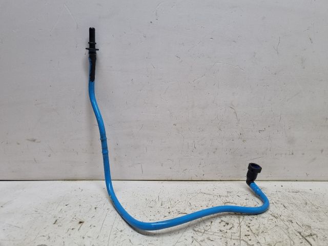 bontott VW GOLF V Üzemanyagcső