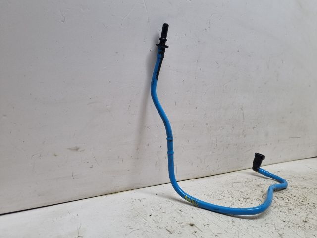 bontott VW GOLF V Üzemanyagcső