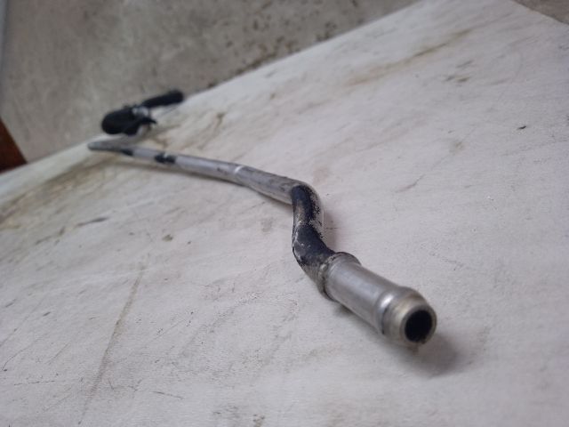 bontott VW GOLF V Üzemanyagcső