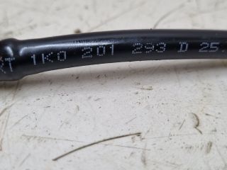 bontott VW GOLF V Üzemanyagcső