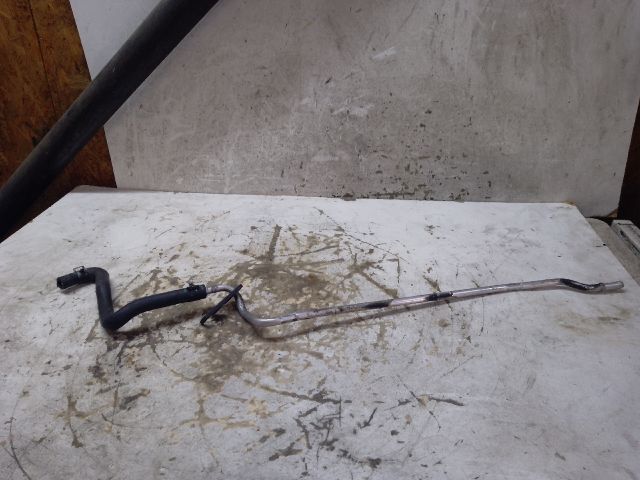 bontott VW GOLF V Üzemanyagcső