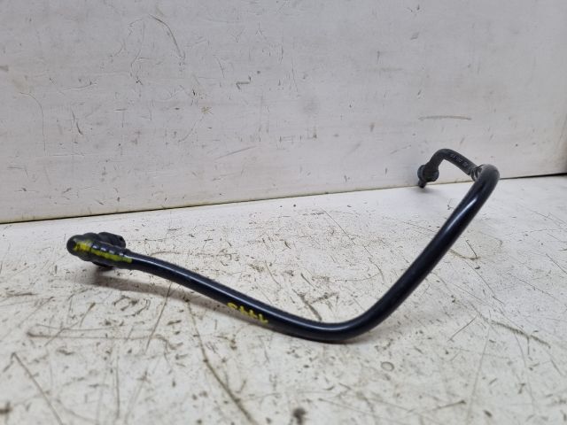 bontott VW GOLF V Üzemanyagcső