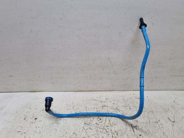 bontott VW GOLF V Üzemanyagcső