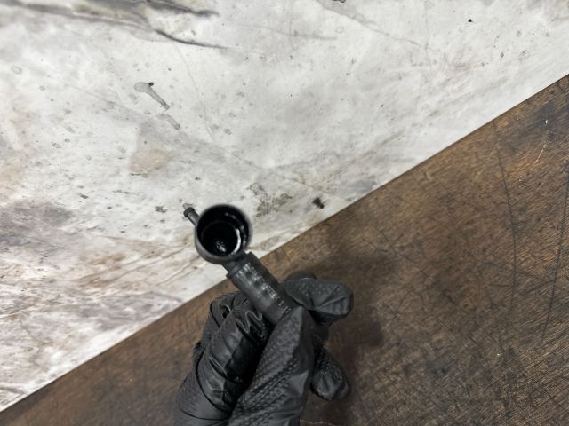 bontott VW GOLF V Vákum Cső