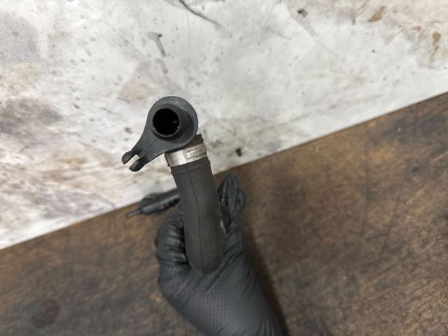 bontott VW GOLF V Vákum Cső