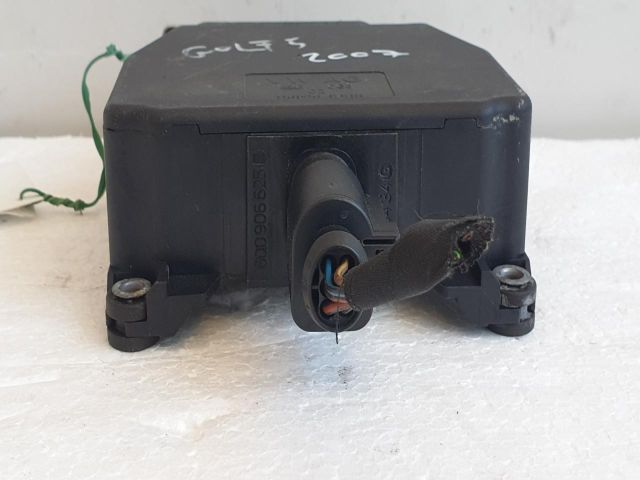 bontott VW GOLF V Vákum Szelep