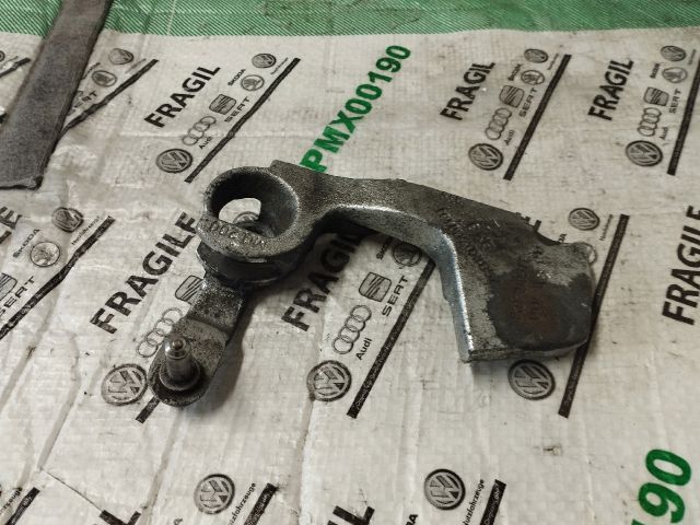 bontott VW GOLF V Váltó Kapcsoló Villa