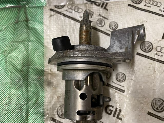 bontott VW GOLF V Váltó Kapcsoló Villa