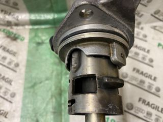 bontott VW GOLF V Váltó Kapcsoló Villa