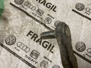 bontott VW GOLF V Váltó Kapcsoló Villa