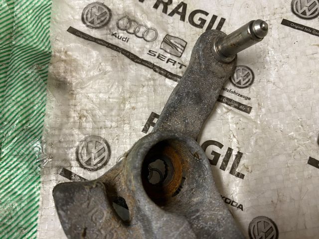 bontott VW GOLF V Váltó Kapcsoló Villa