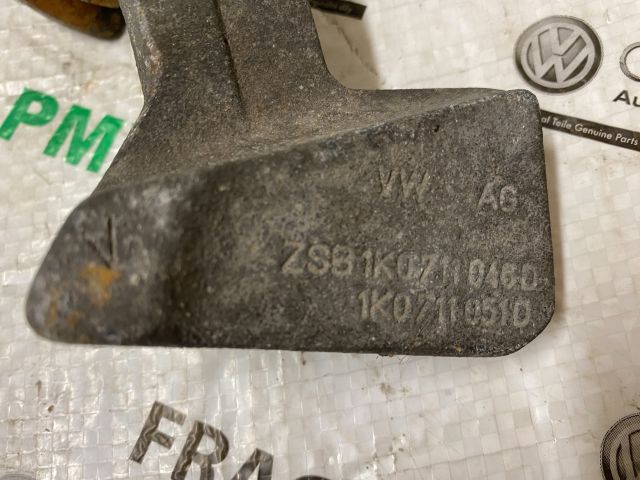 bontott VW GOLF V Váltó Kapcsoló Villa