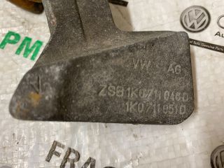 bontott VW GOLF V Váltó Kapcsoló Villa