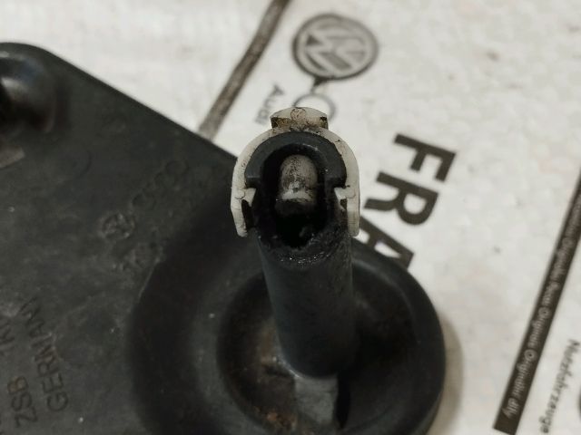 bontott VW GOLF V Váltó Kapcsoló Villa