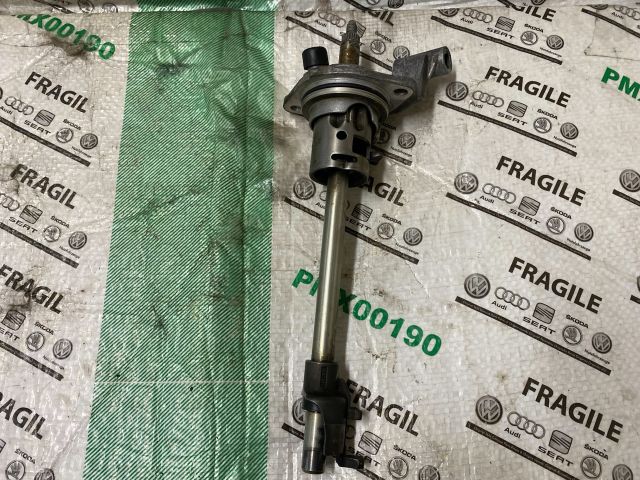 bontott VW GOLF V Váltó Kapcsoló Villa