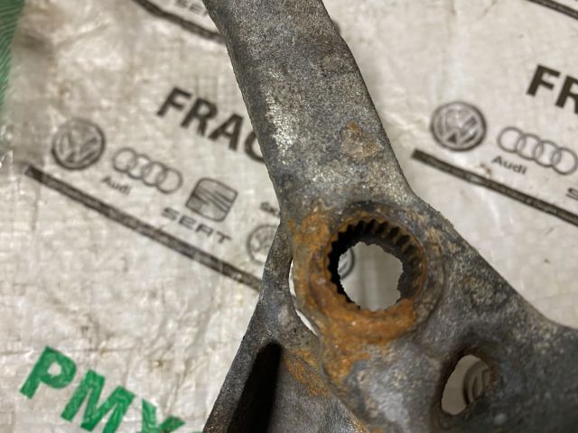 bontott VW GOLF V Váltó Kapcsoló Villa