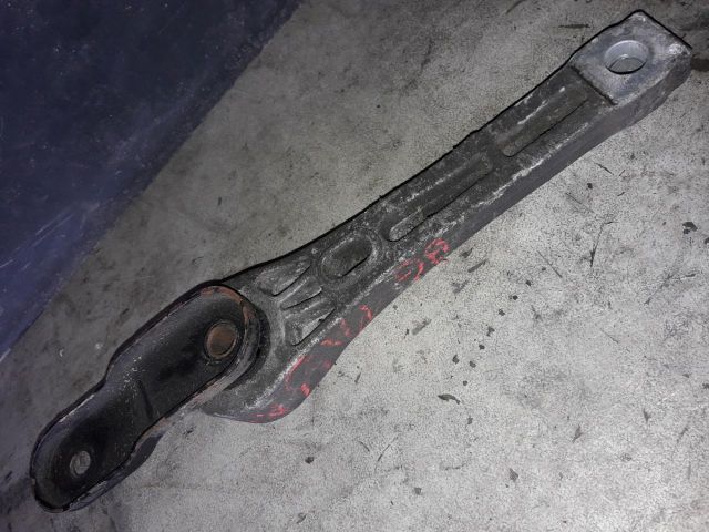 bontott VW GOLF V Váltó Tartó Bak (Pozíciófüggetlen)