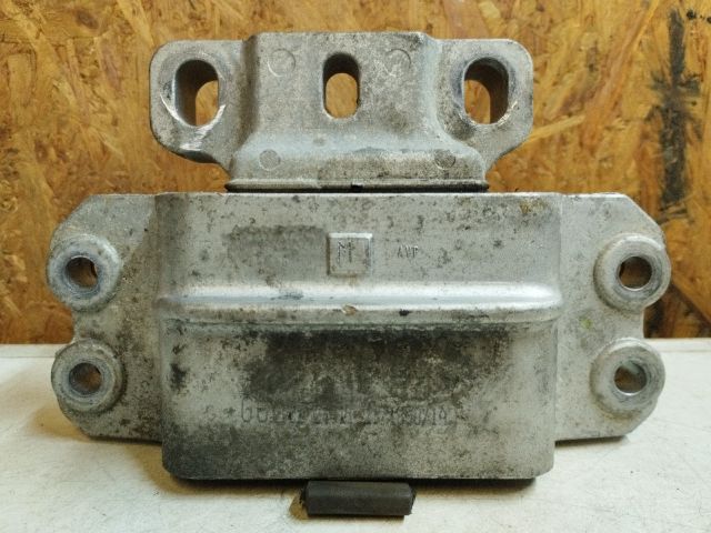 bontott VW GOLF V Váltó Tartó Bak (Pozíciófüggetlen)