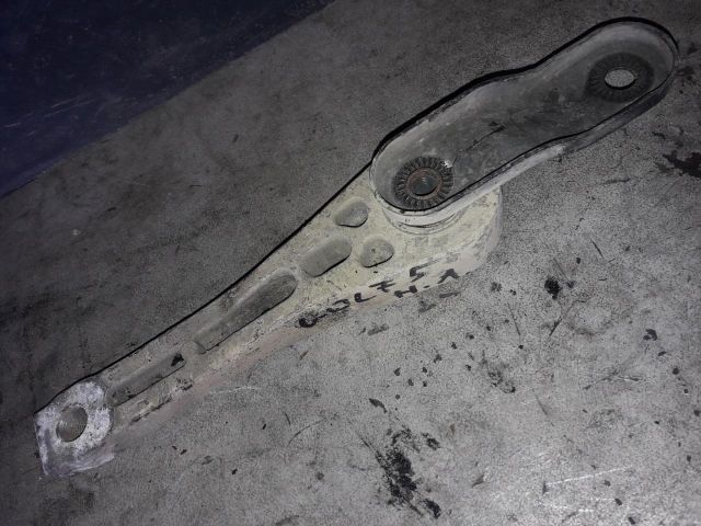 bontott VW GOLF V Váltó Tartó Bak (Pozíciófüggetlen)