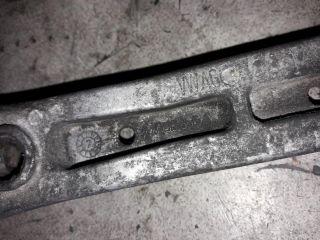 bontott VW GOLF V Váltó Tartó Bak (Pozíciófüggetlen)