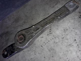 bontott VW GOLF V Váltó Tartó Bak (Pozíciófüggetlen)