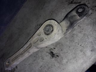 bontott VW GOLF V Váltó Tartó Bak (Pozíciófüggetlen)