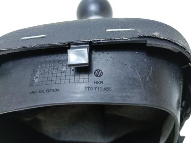 bontott VW GOLF V Váltógomb