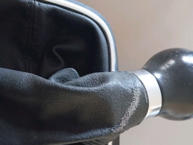 bontott VW GOLF V Váltógomb