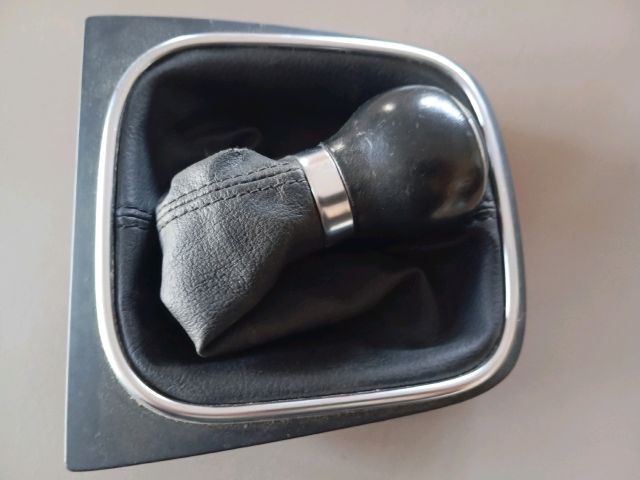 bontott VW GOLF V Váltógomb