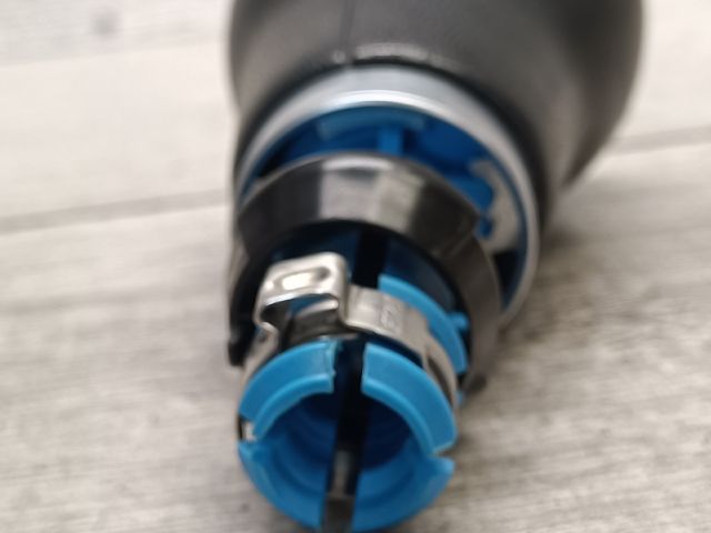 bontott VW GOLF V Váltógomb