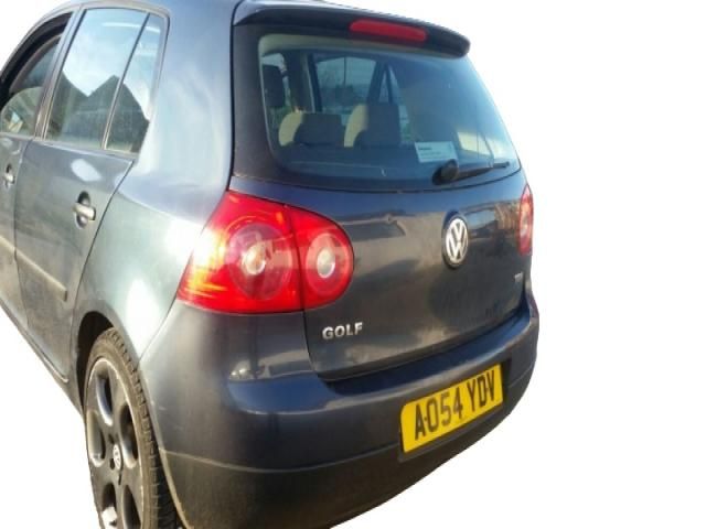 bontott VW GOLF V Váltógomb