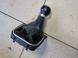 bontott VW GOLF V Váltószoknya