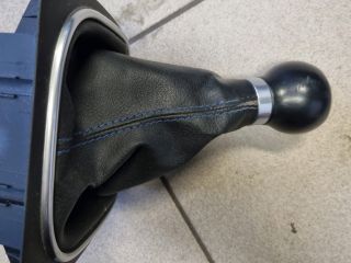 bontott VW GOLF V Váltószoknya