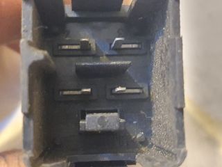 bontott VW GOLF V Vészvillogó Kapcsoló