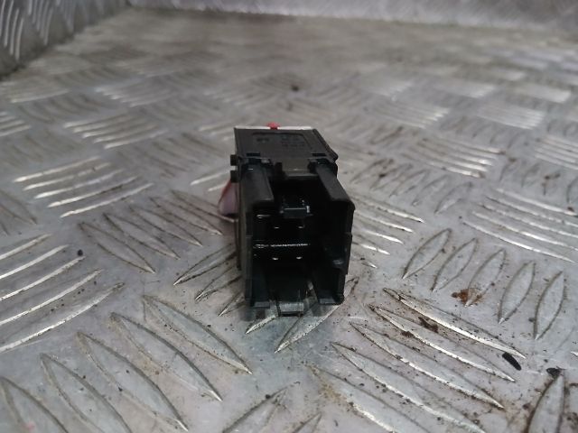 bontott VW GOLF V Vészvillogó Kapcsoló