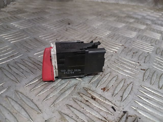 bontott VW GOLF V Vészvillogó Kapcsoló