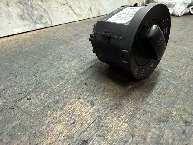 bontott VW GOLF V Világítás Kapcsoló