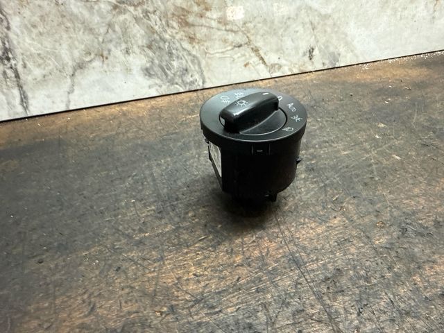 bontott VW GOLF V Világítás Kapcsoló