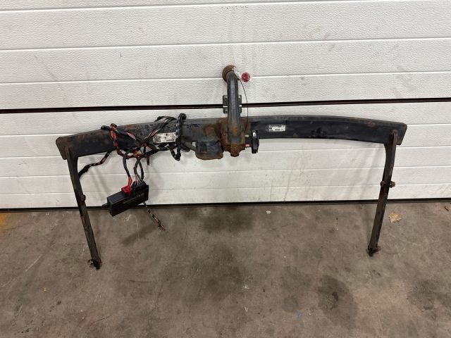 bontott VW GOLF V Vonóhorog