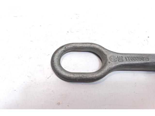 bontott VW GOLF V Vonóhorog