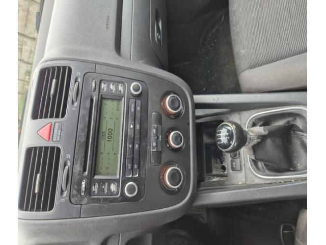 bontott VW GOLF V Vonóhorog