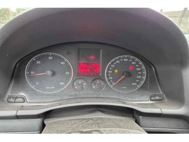 bontott VW GOLF V Vonóhorog