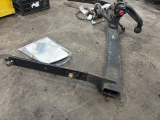 bontott VW GOLF V Vonóhorog