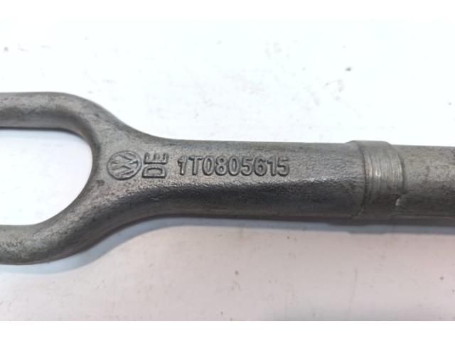 bontott VW GOLF V Vonóhorog